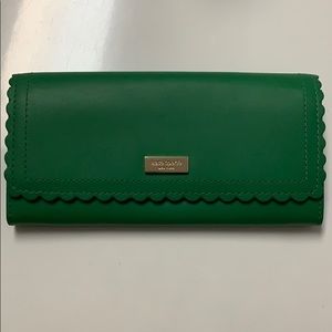 Kate spade scalloped full size wallet